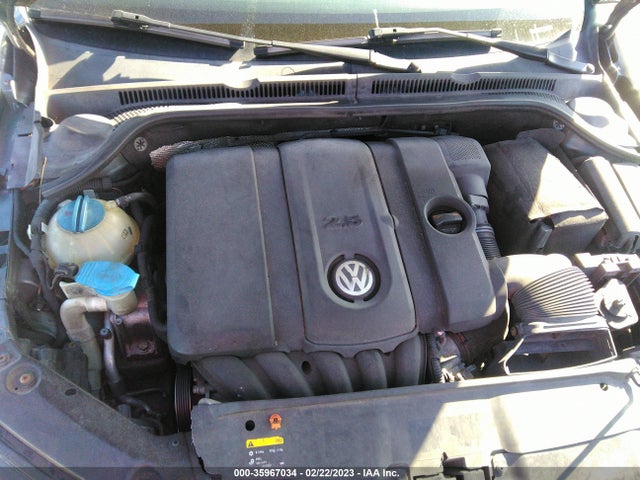 2011 VOLKSWAGEN JETTA SEDAN SE W VIN: 3VWDX7AJ7BM365446