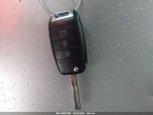 KIA Soul Base 2014 KNDJN2A22E7738883 Image 3