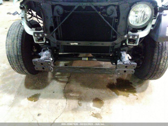 1C4GJXAG1JW169135 Jeep Wrangler Sport