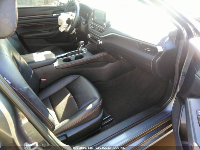 1N4AL4CV6NN335855 Nissan Altima 2.0 Sr