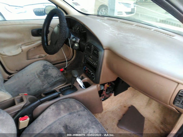 2000 SATURN SL VIN: 1G8ZH528XYZ218352