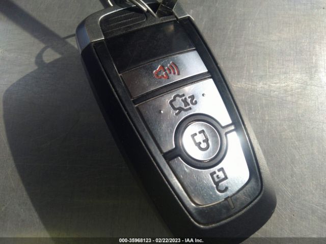 3FA6P0HD7KR148085 Ford FUSION SE