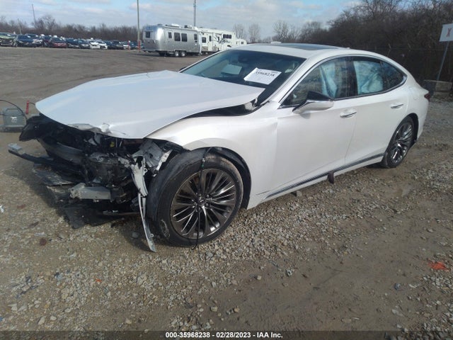 Lexus LS 2018 JTHC51FF0J5000163 Image 2