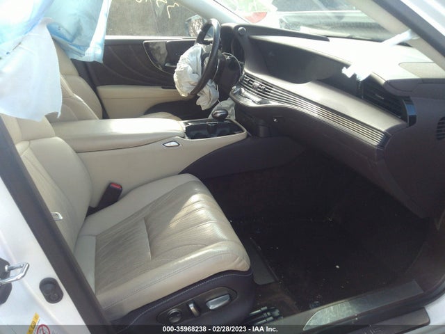 Lexus LS 2018 JTHC51FF0J5000163 Image 7