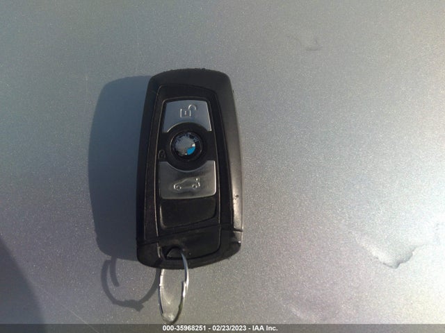 BMW 3 Series 328i Xdrive 2015 WBA3G7C52FK481274 Image 3