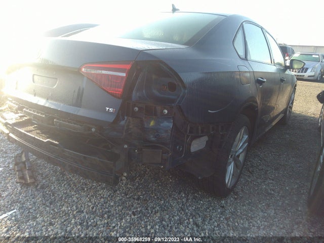 1VWLA7A37KC004699 Volkswagen Passat 2.0t Wolfsburg Edition