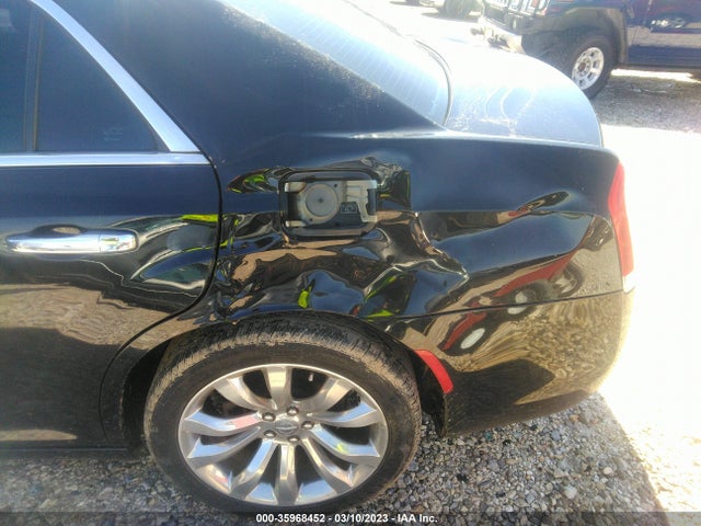 2C3CCAEG5HH590885 Chrysler 300 300c