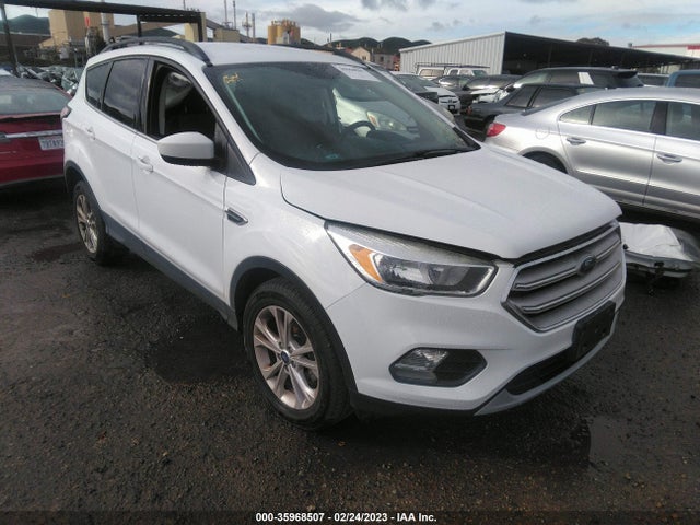 2018 1FMCU0GD7JUA75018 main image