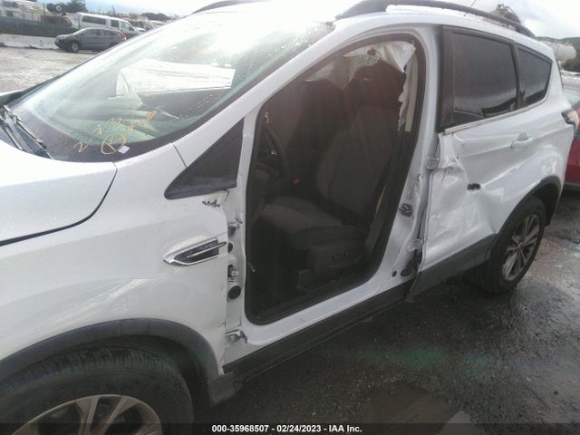 Ford ESCAPE SE 2018 1FMCU0GD7JUA75018 Image 8