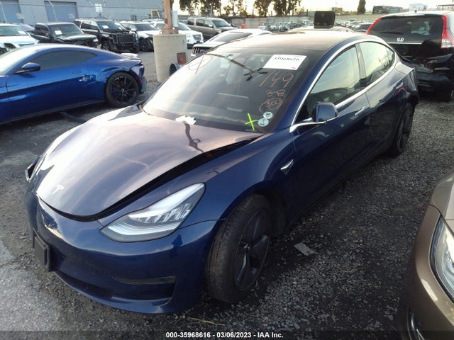 Tesla Model 3 Long Range 2018 5YJ3E1EB4JF073485 Image 2