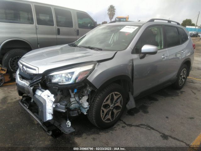JF2SKAECXKH410712 Subaru Forester Premium