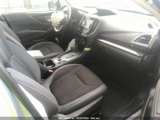 JF2SKAECXKH410712 Subaru Forester Premium
