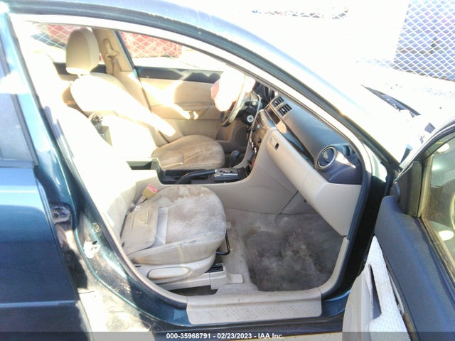 2005 MAZDA MAZDA3 I VIN: JM1BK12F851244118