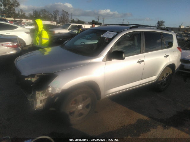 Toyota RAV4 2010 2T3ZF4DV6AW048957 Image 2