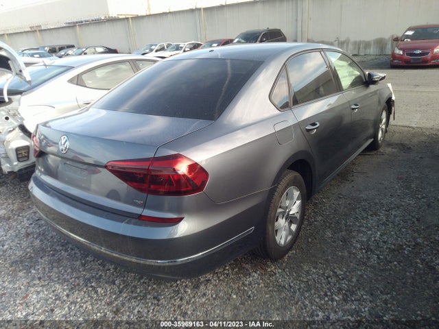 1VWAA7A31JC002548 Volkswagen Passat 2.0t S/r-line