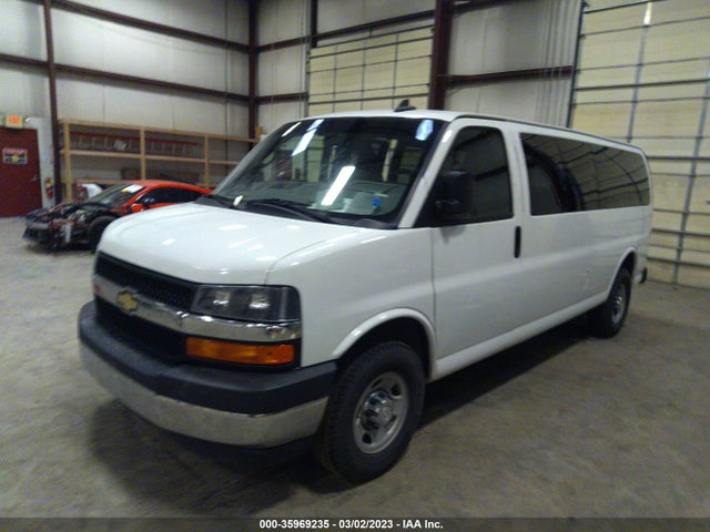 Chevrolet Express Passenger Lt 2017 1GAZGPFG0H1333359 Image 2