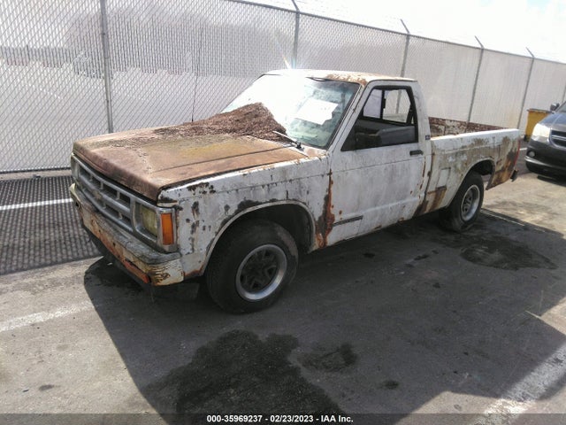 GMC Sonoma 1991 1GTCS14E8M2517494 Image 2