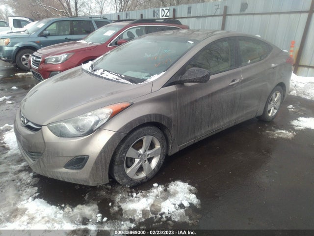 Продажа на аукционе авто 2013 Hyundai Elantra Gls, vin: 5NPDH4AE1DH249749, номер лота: 35969300