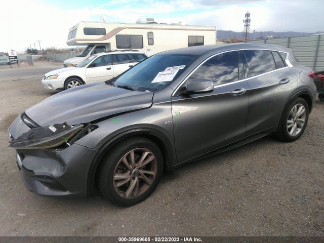 Infiniti QX30 2017 SJKCH5CP1HA033426 Image 2