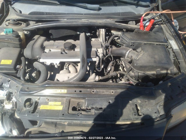 2005 VOLVO V70 VIN: YV1SW592152516964
