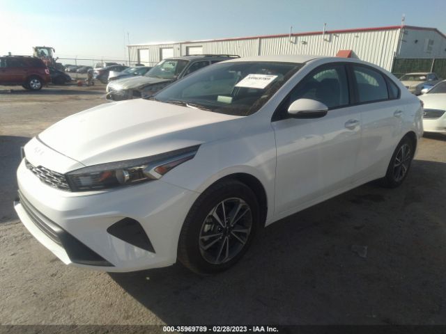 3KPF24AD9PE579925 KIA Forte Lxs
