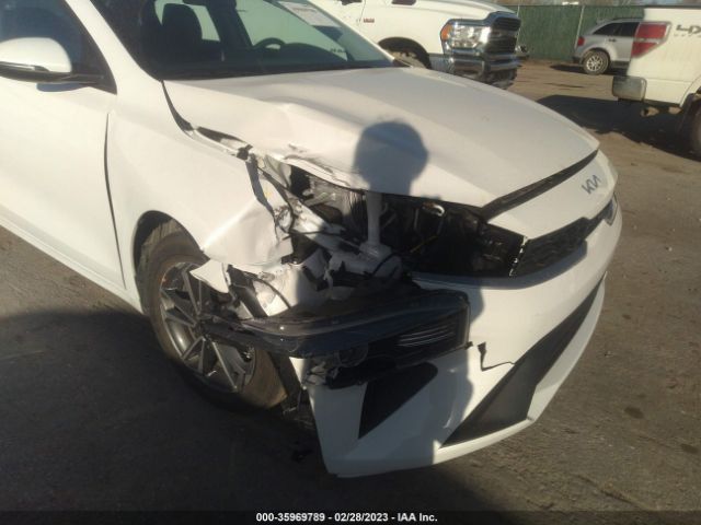 3KPF24AD9PE579925 KIA Forte Lxs