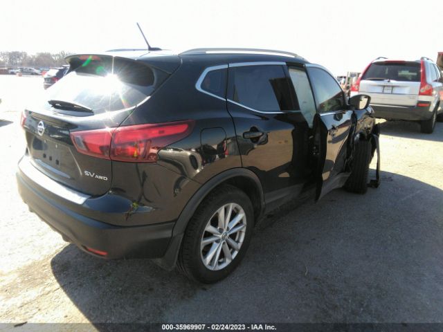 JN1BJ1CR2HW143162 Nissan Rogue Sport Sv