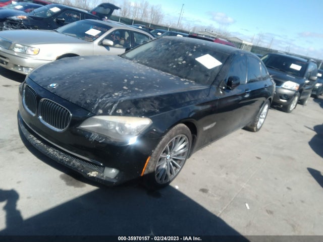 BMW 7 Series 750i 2009 WBAKA83599CY33719 Image 2