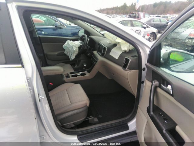 KNDPMCAC5K7496047 KIA Sportage Lx