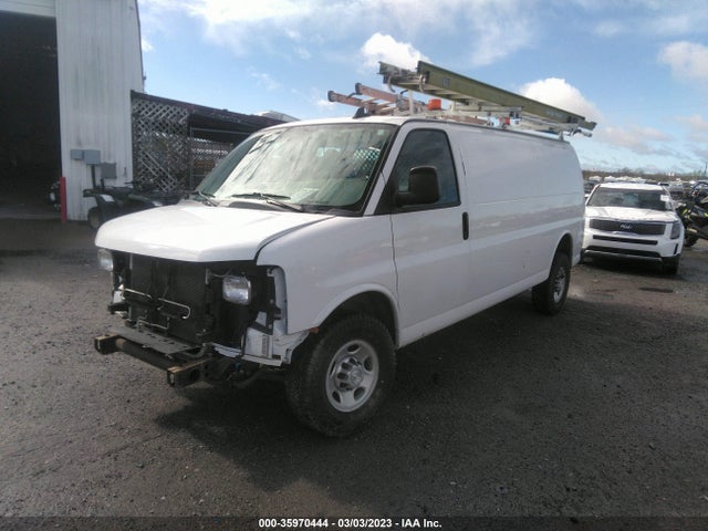 Chevrolet EXPRESS CARGO VAN 2016 1GCZGHFF8G1246134 Image 2