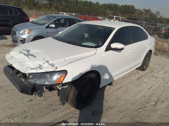 1VWAP7A31EC010928 Volkswagen PASSAT S