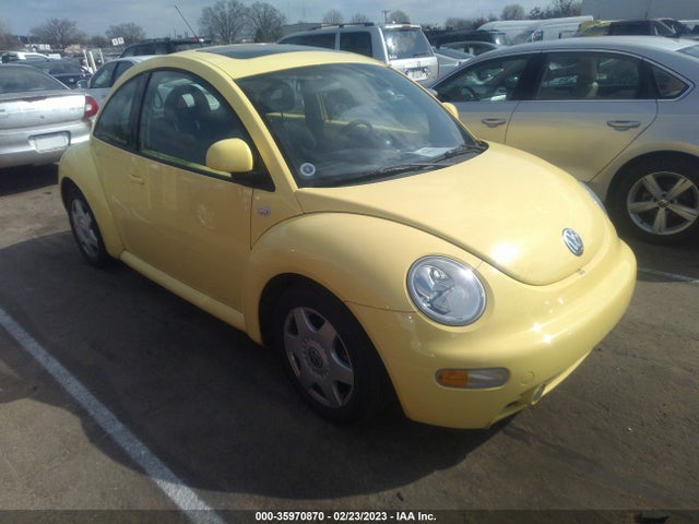 2000 3VWCC21C7YM487907 main image
