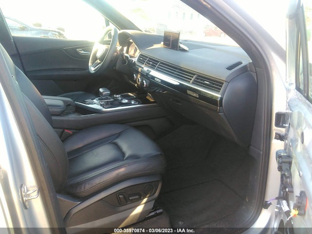 WA1LAAF71KD029100 Audi Q7 Premium Plus