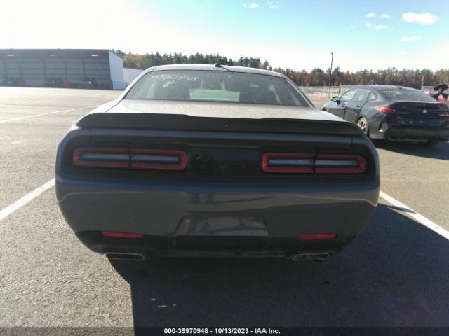 2C3CDZFJ3KH677049 Dodge Challenger R/t Scat Pack