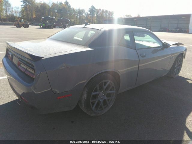 2C3CDZFJ3KH677049 Dodge Challenger R/t Scat Pack