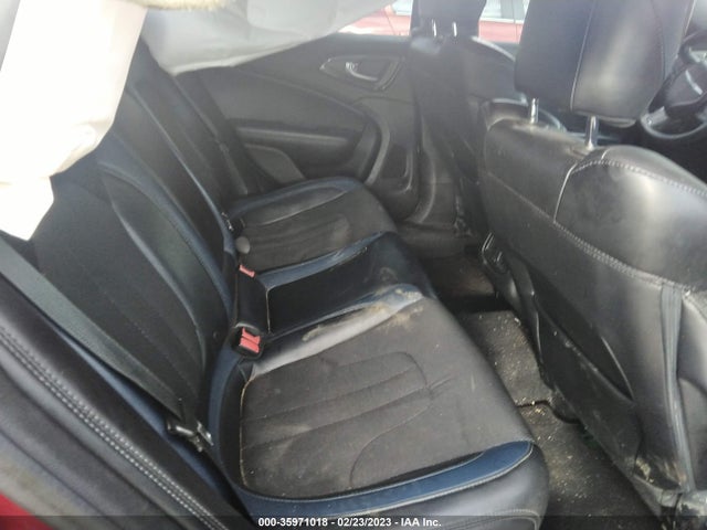 Chrysler 200 S 2015 1C3CCCDG5FN615611 Image 8
