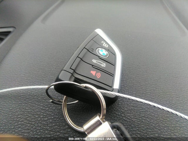 2019 BMW X1, VIN: WBXHT3C57K3H35956