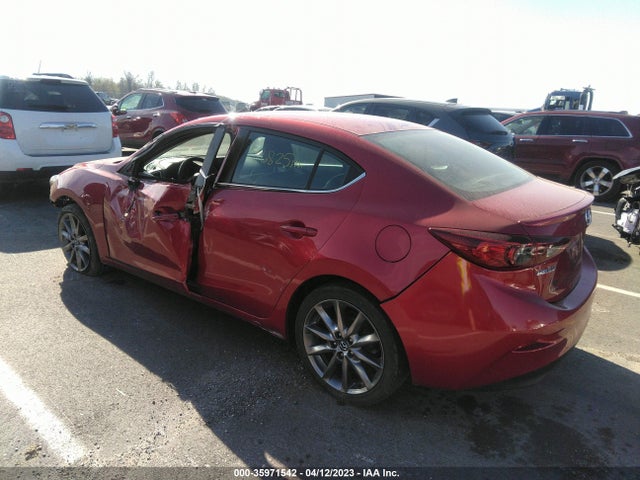 2018 MAZDA MAZDA3 4-DOOR TOURING VIN: 3MZBN1V30JM175038