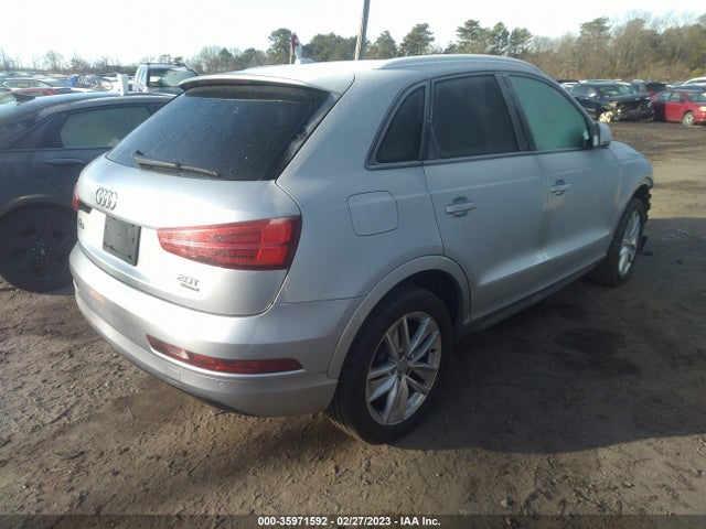 WA1ECCFS8HR007772 Audi Q3 PREMIUM