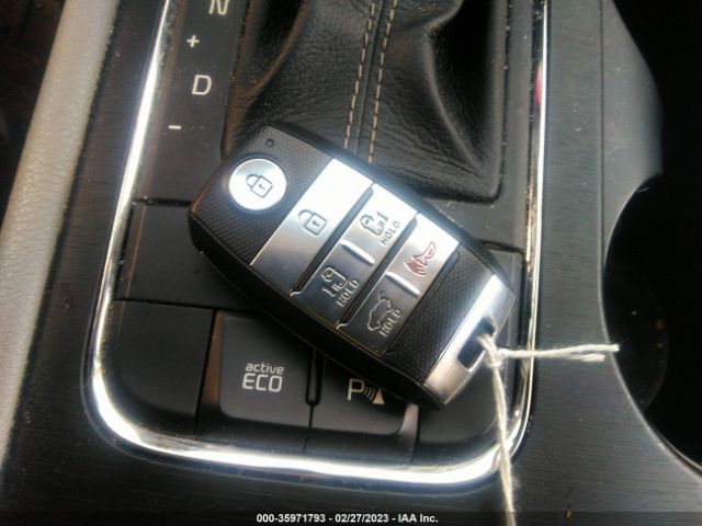 KNDMB5C14G6214350 KIA SEDONA LX