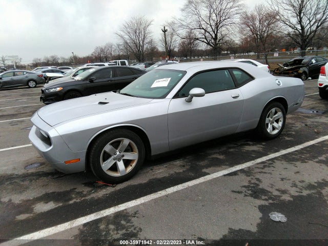 Dodge Challenger 2012 2C3CDYAG9CH157512 Image 2