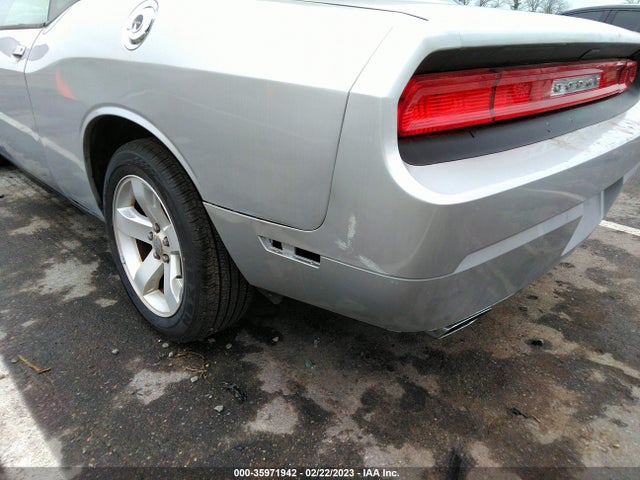Dodge Challenger 2012 2C3CDYAG9CH157512 Image 6
