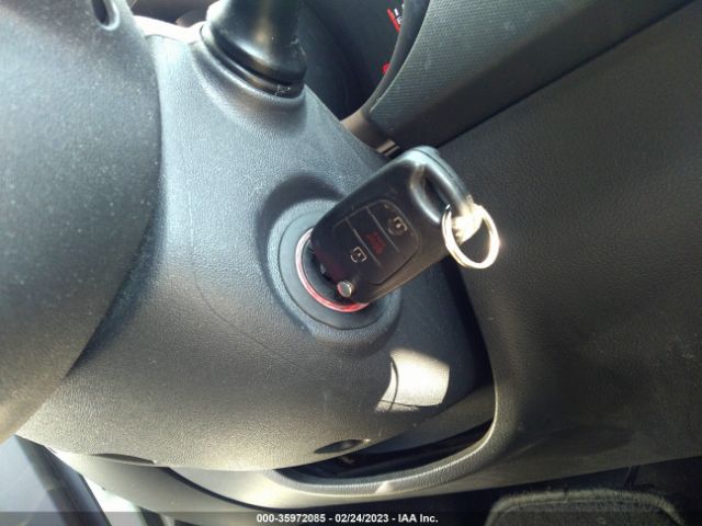 KNDJT2A62D7482381 KIA SOUL +