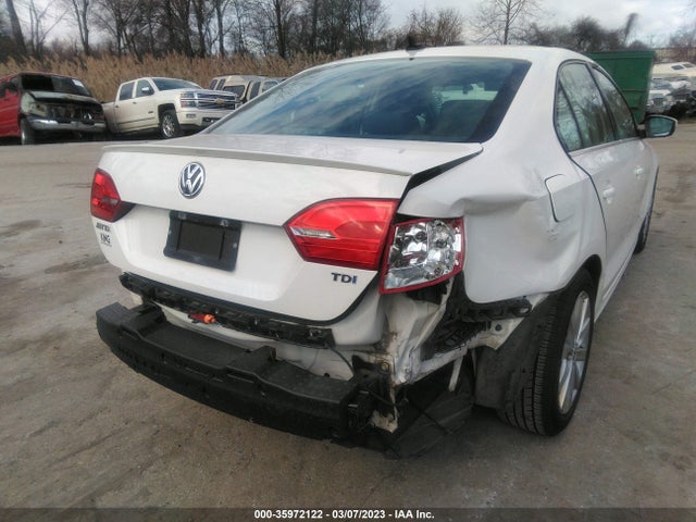 35972122 :رقم المزاد ، 3VWLL7AJ4EM359812 vin ، 2014 Volkswagen Jetta Sedan Tdi W/premium/nav مزاد بيع