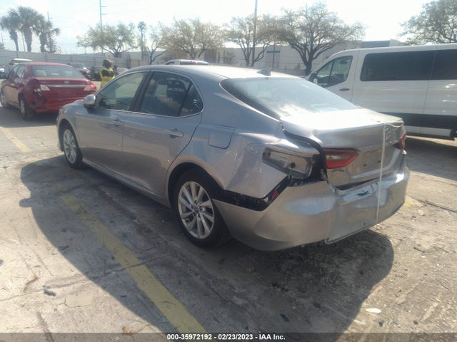2022 Toyota Camry, VIN: 4T1C11AKXNU658453