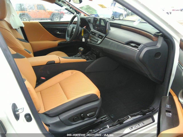 58ADA1C15NU022248 Lexus Es Es 300h