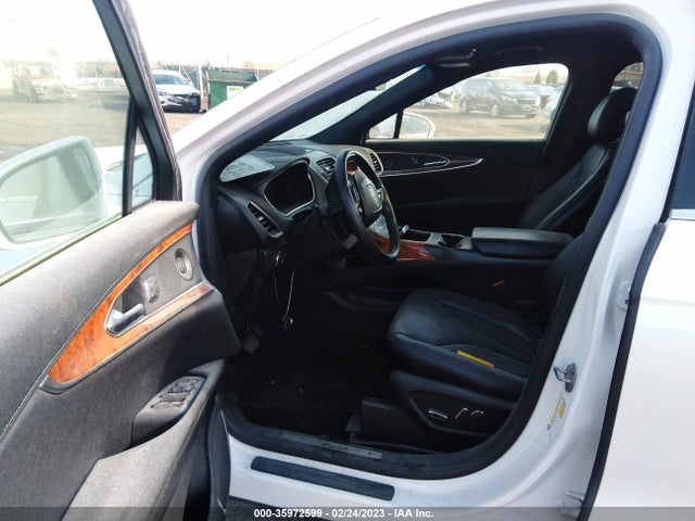 2019 Lincoln Nautilus, VIN: 2LMPJ8L99KBL39779