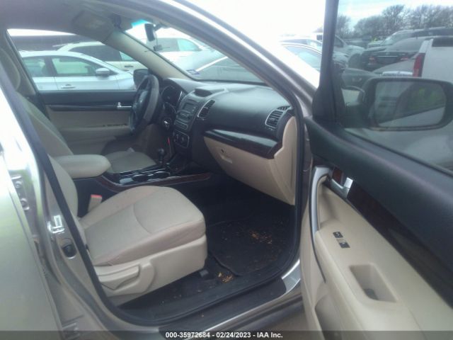 5XYKT3A68EG548155 KIA SORENTO LX