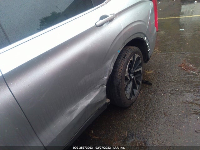 JA4J3TA87NZ020051 Mitsubishi Outlander Es