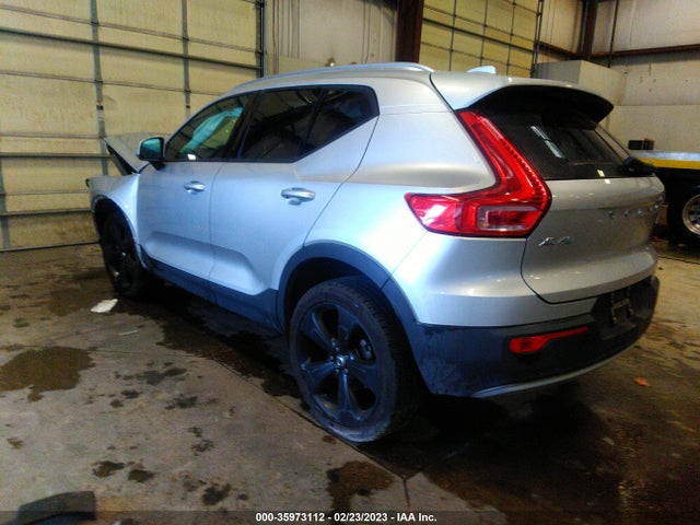 2019 Volvo XC40, VIN: YV4162XZXK2008890
